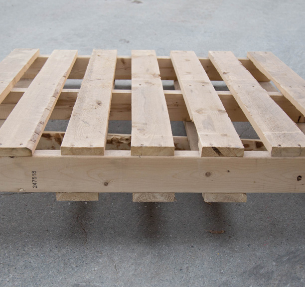 Palettes en bois | Léo Mailhot inc.